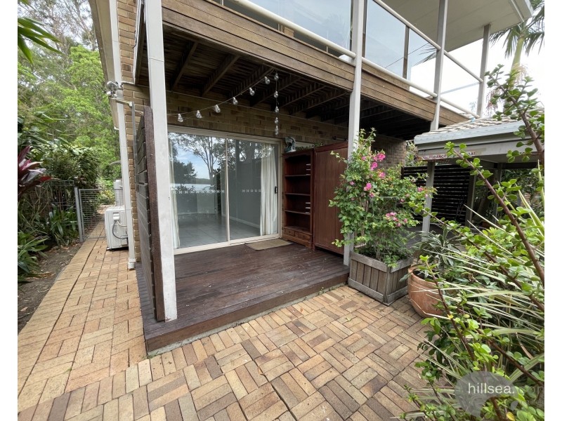 2/45 The Esplanade, Coombabah QLD 4216