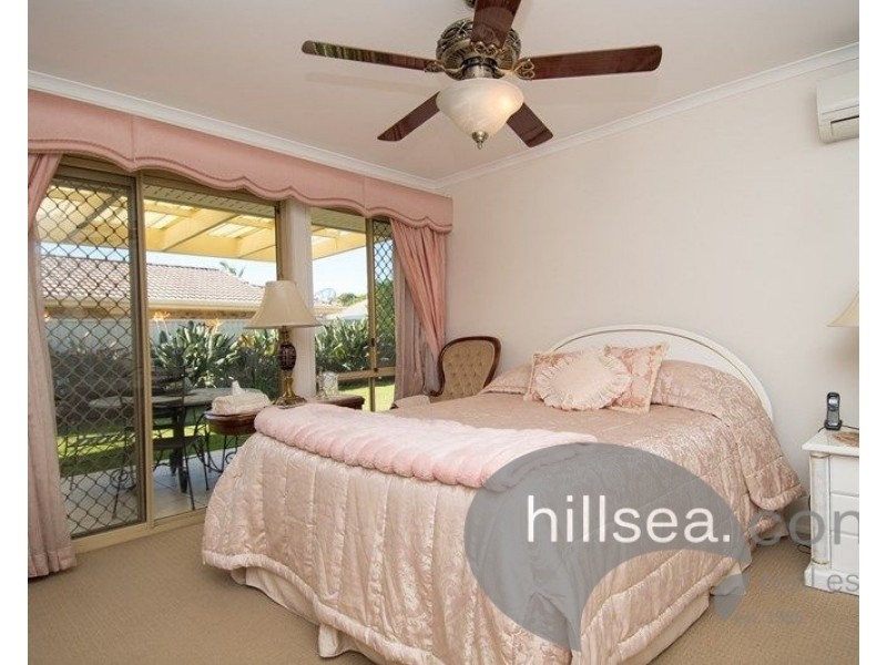 73 Allied Drive, Arundel QLD 4214