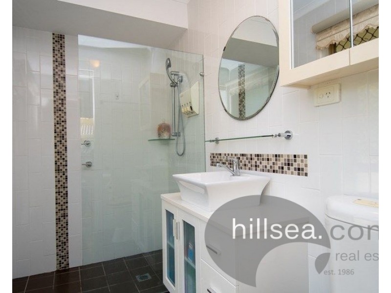 73 Allied Drive, Arundel QLD 4214
