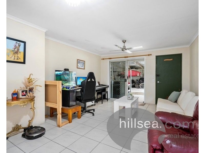 2/76 Botanical Drive, Labrador QLD 4215