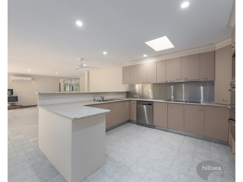 7 Tenterfield Court, Helensvale QLD 4212