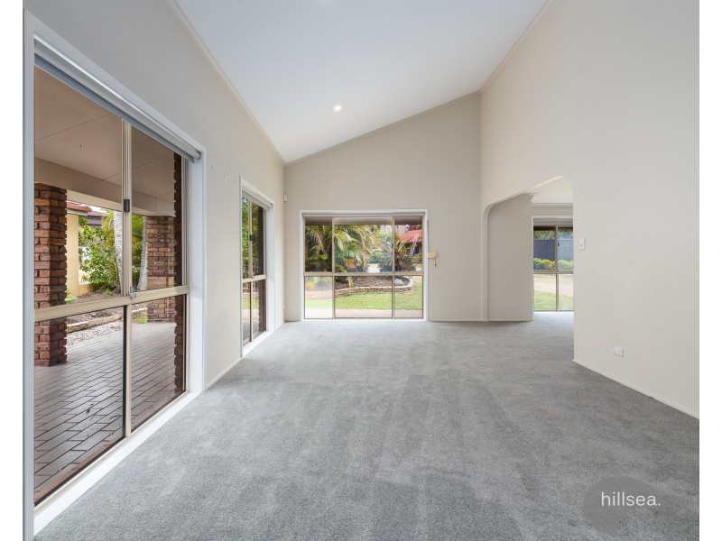 7 Tenterfield Court, Helensvale QLD 4212