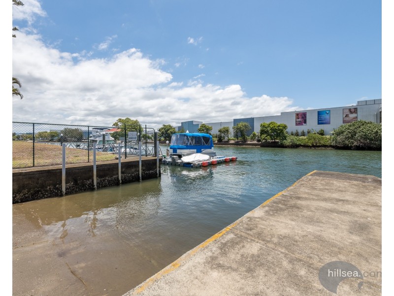 8/106 Bayview Street, Runaway Bay QLD 4216