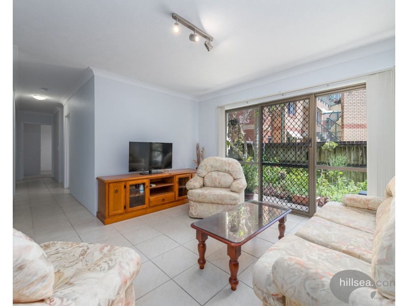 1/53 Bayview Street, Runaway Bay QLD 4216