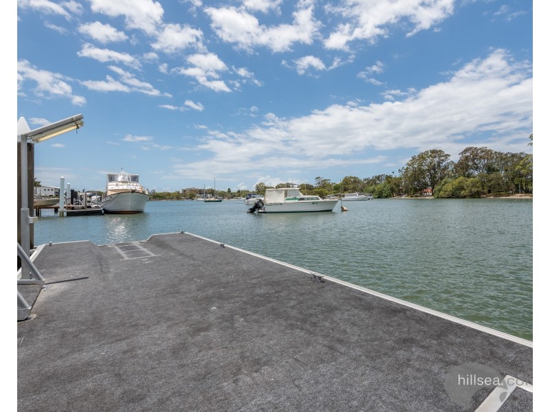 47 Lindsay Parade, Paradise Point QLD 4216