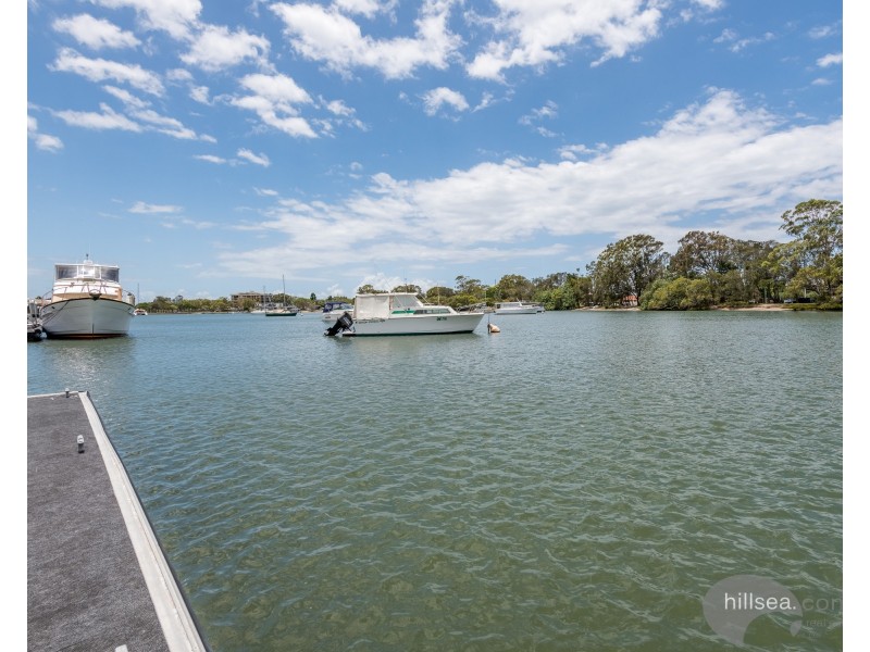 47 Lindsay Parade, Paradise Point QLD 4216