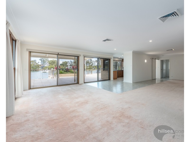47 Lindsay Parade, Paradise Point QLD 4216