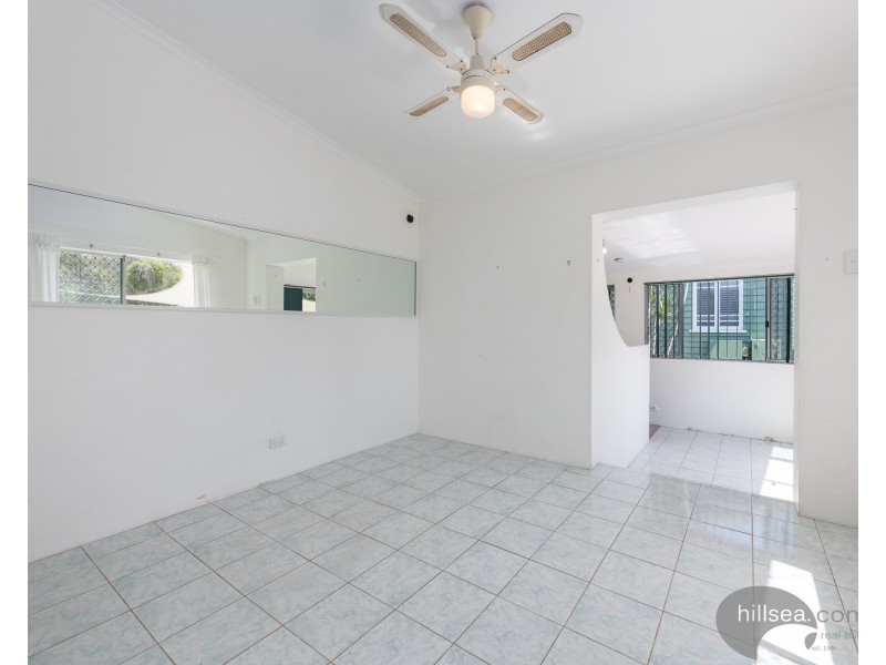 42 Iando Street, Coombabah QLD 4216