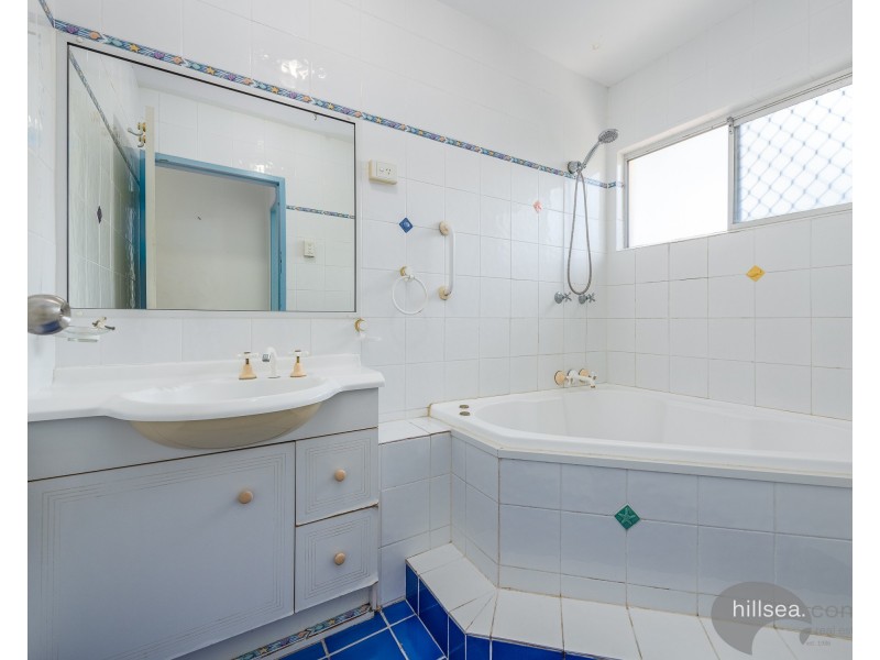 42 Iando Street, Coombabah QLD 4216