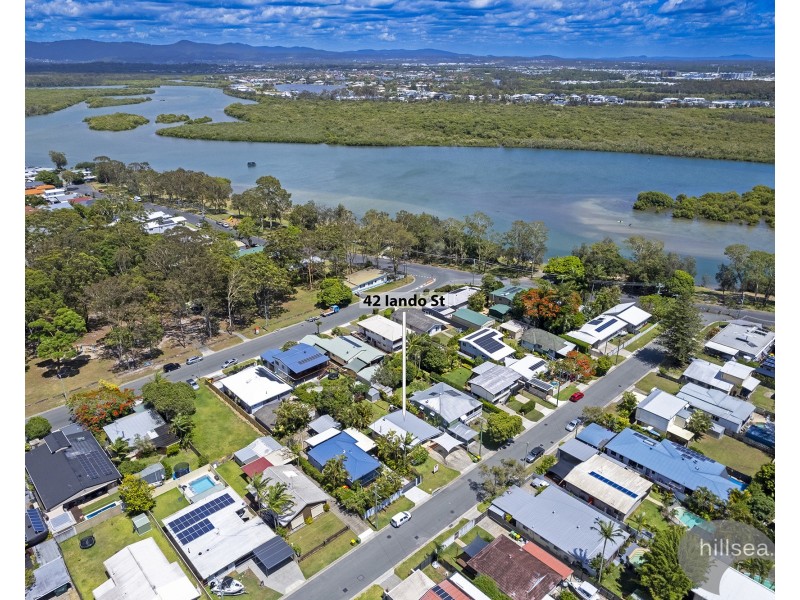 42 Iando Street, Coombabah QLD 4216