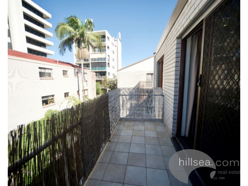 5/8 Baker Avenue, Labrador QLD 4215