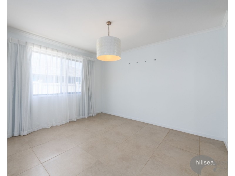 14A Thrush Avenue, Paradise Point QLD 4216