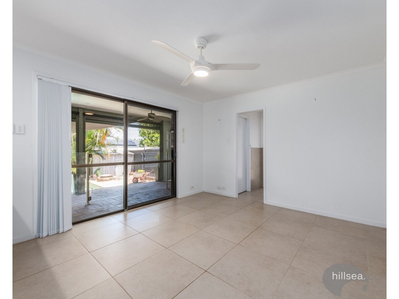 14A Thrush Avenue, Paradise Point QLD 4216