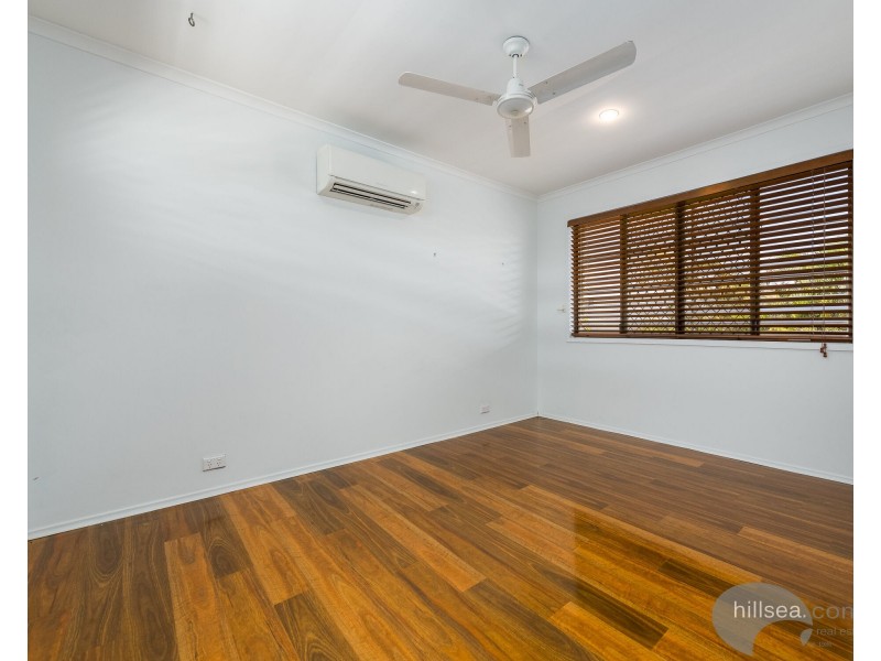 14A Thrush Avenue, Paradise Point QLD 4216