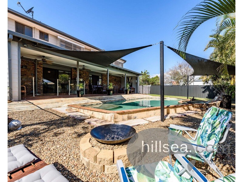 14A Thrush Avenue, Paradise Point QLD 4216