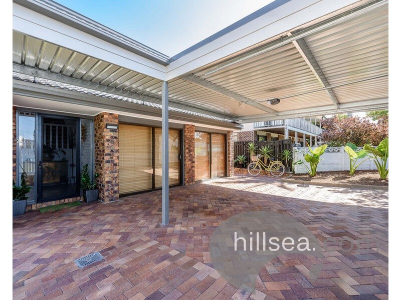 14A Thrush Avenue, Paradise Point QLD 4216
