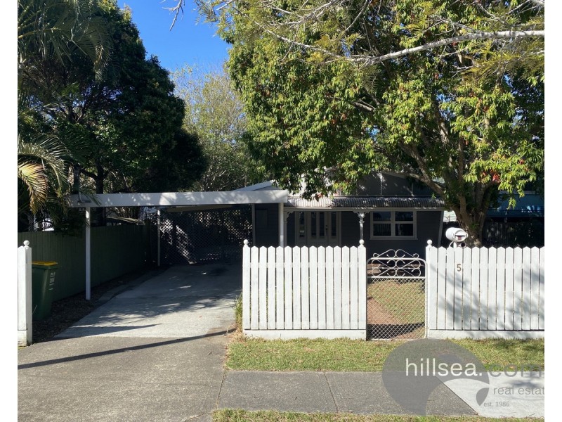 5 Kerr Avenue, Southport QLD 4215