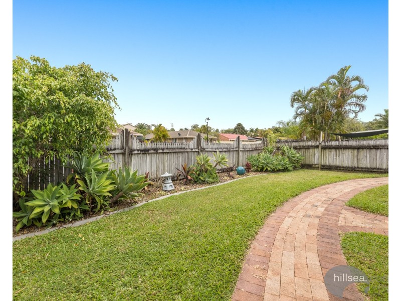 1/9 Riccarton Place, Labrador QLD 4215