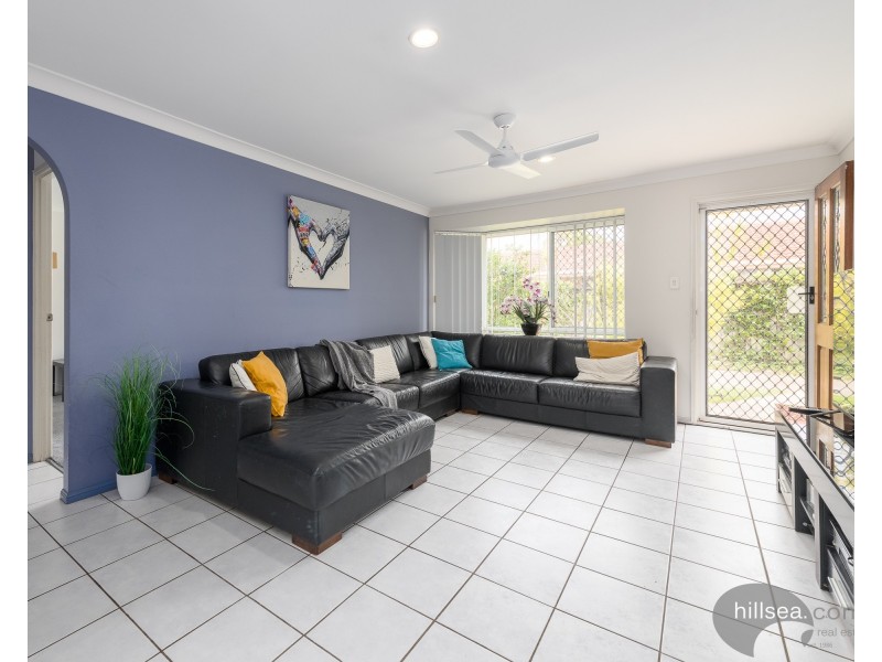 1/9 Riccarton Place, Labrador QLD 4215