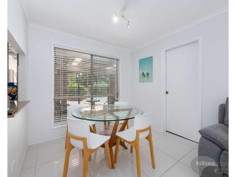 64 Open Drive, Arundel QLD 4214