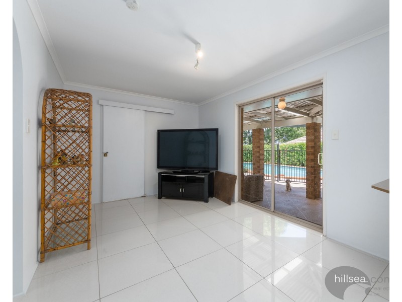 64 Open Drive, Arundel QLD 4214