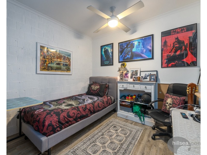 1/120 Whiting Street, Labrador QLD 4215