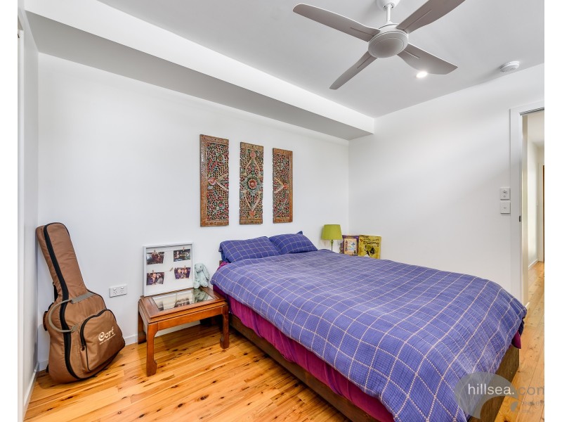 9 Allinga Street, Coombabah QLD 4216