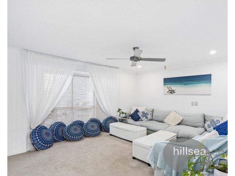 9 Carrumbella Drive, Arundel QLD 4214