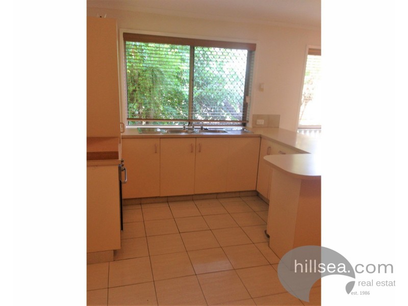 1/11 Bruce Avenue, Paradise Point QLD 4216