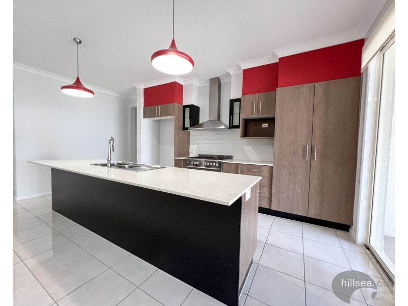 6 Manning Circuit, Pacific Pines QLD 4211