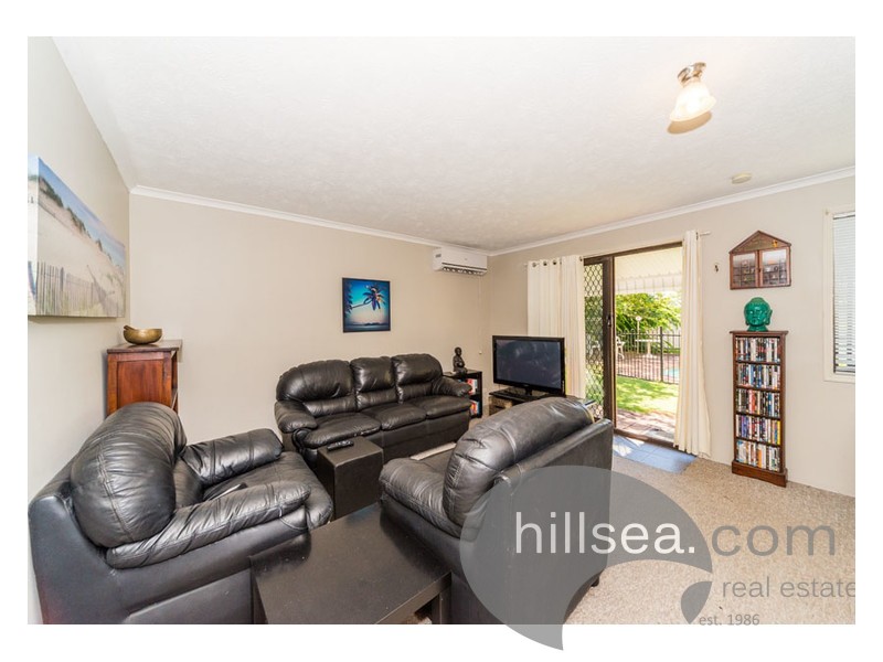 2/14 Brett Avenue, Labrador QLD 4215