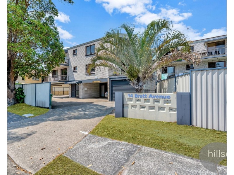 2/14 Brett Avenue, Labrador QLD 4215