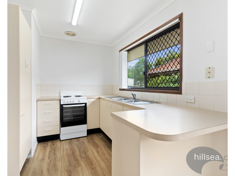 2/8 Gladys Street, Labrador QLD 4215