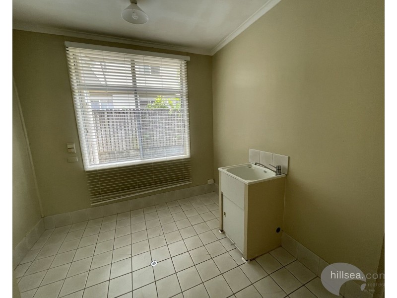 1/47 Harley Street, Labrador QLD 4215