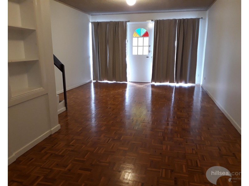 6/14 Central Street, Labrador QLD 4215