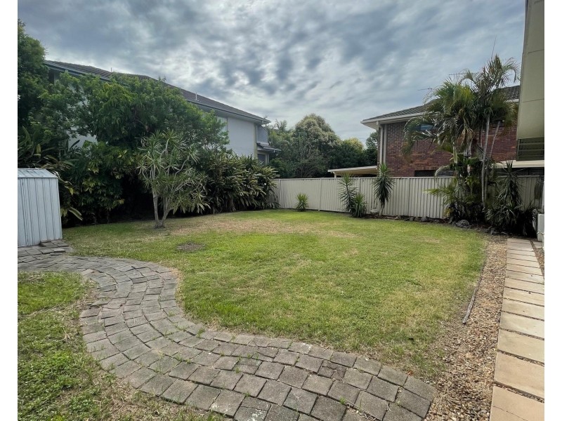 22 Loder Street, Biggera Waters QLD 4216
