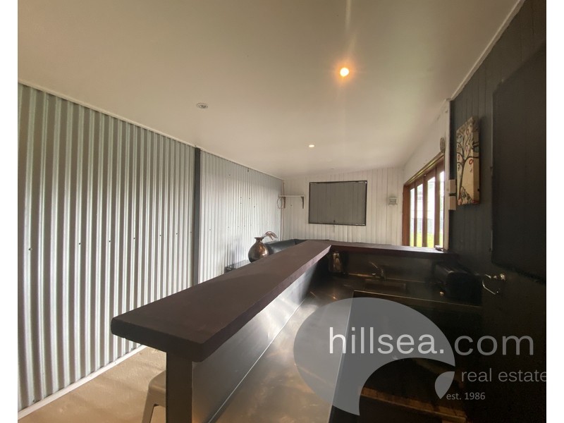 11 Parr Street, Biggera Waters QLD 4216