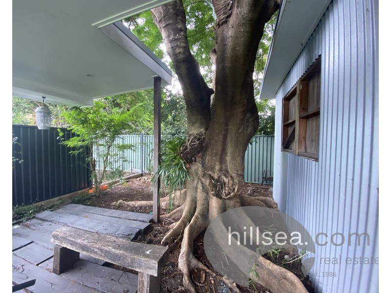 11 Parr Street, Biggera Waters QLD 4216