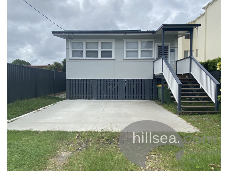 11 Parr Street, Biggera Waters QLD 4216