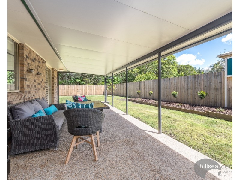 8 Cootharaba Drive, Helensvale QLD 4212