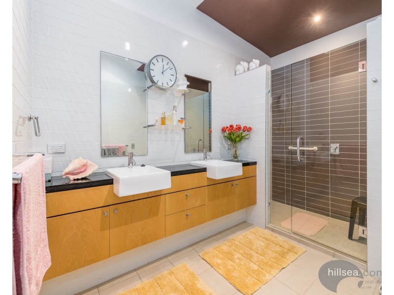 5229 Bay Hill Terrace, Sanctuary Cove QLD 4212