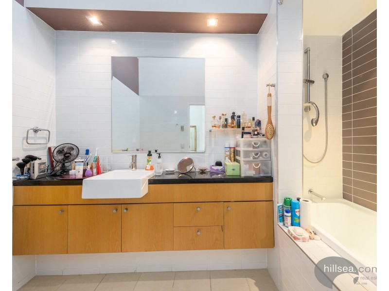 5229 Bay Hill Terrace, Sanctuary Cove QLD 4212