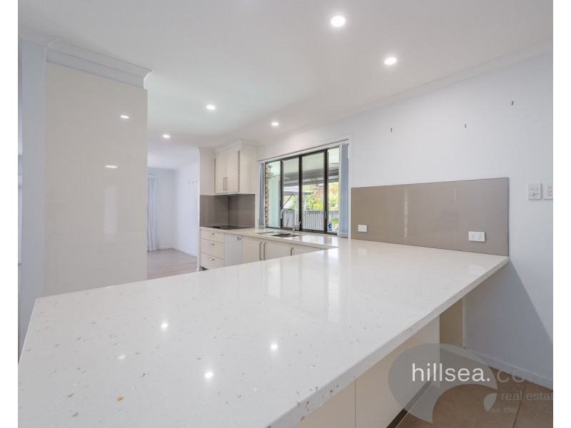 14A Thrush Avenue, Paradise Point QLD 4216