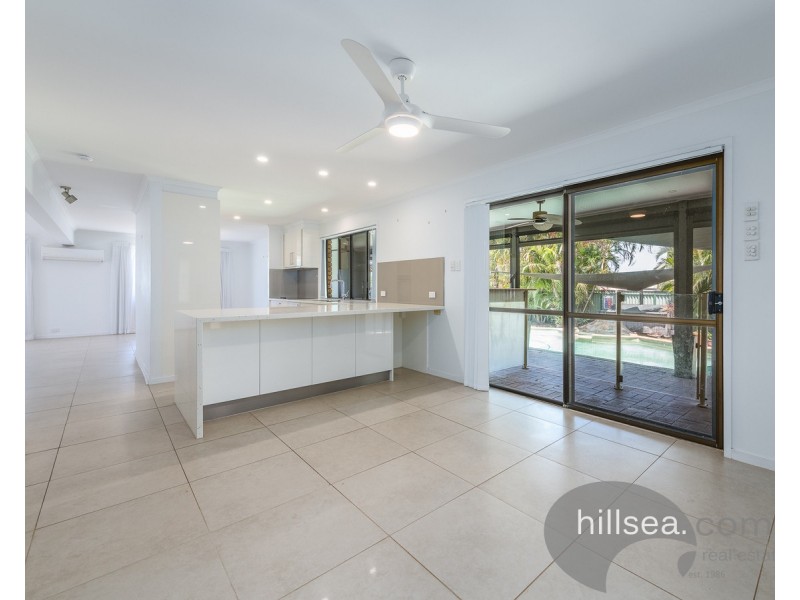 14A Thrush Avenue, Paradise Point QLD 4216