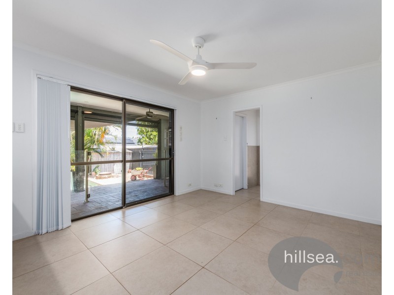 14A Thrush Avenue, Paradise Point QLD 4216
