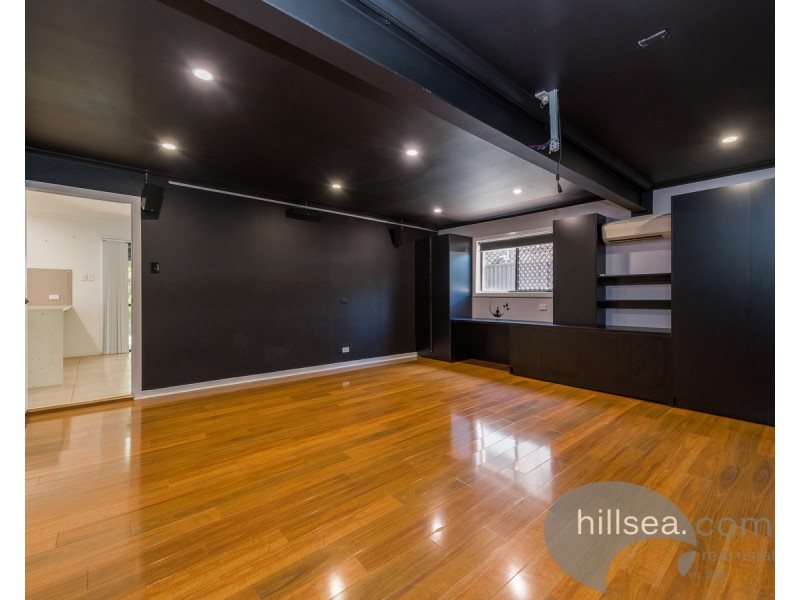 14A Thrush Avenue, Paradise Point QLD 4216