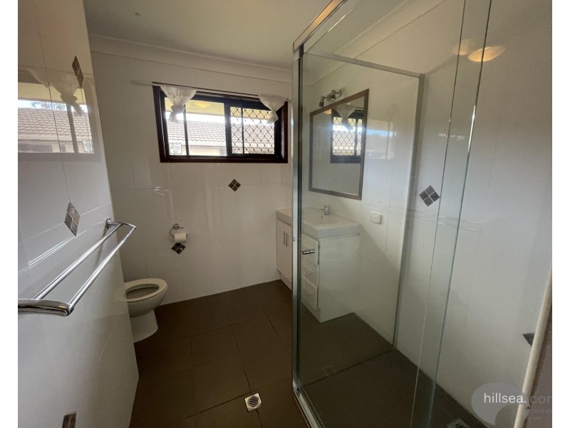 40 Lochinvar Court, Ashmore QLD 4214