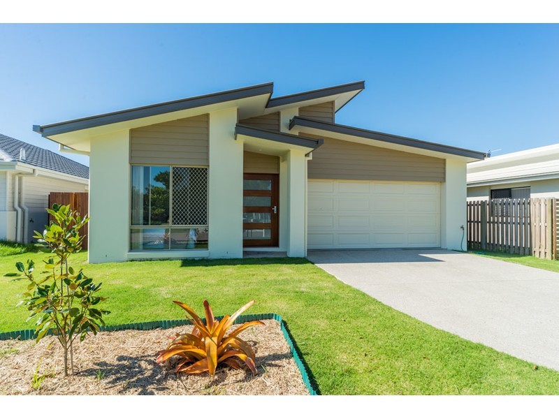 41 Azure Way, Hope Island QLD 4212