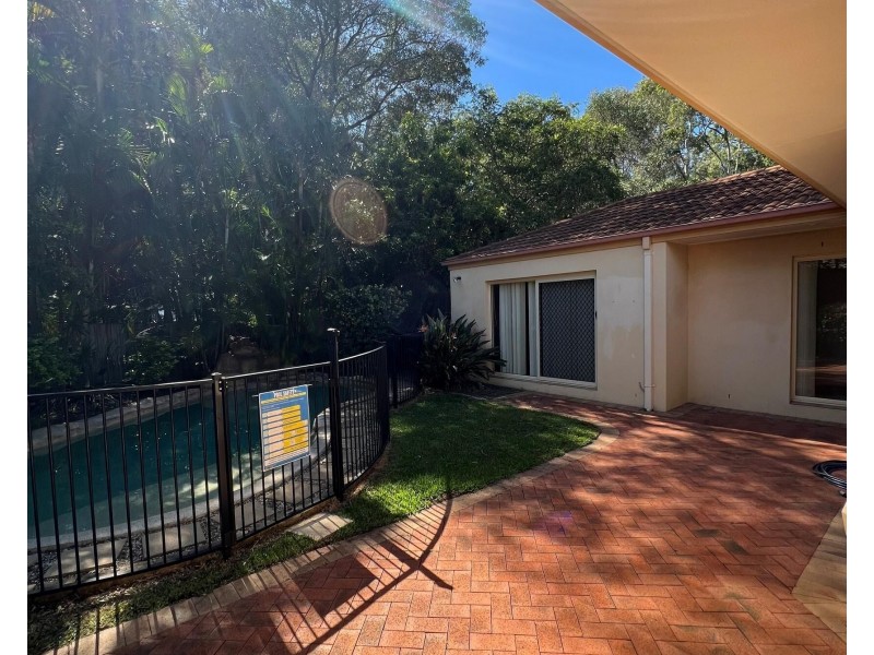 57 Burrendong Road, Coombabah QLD 4216