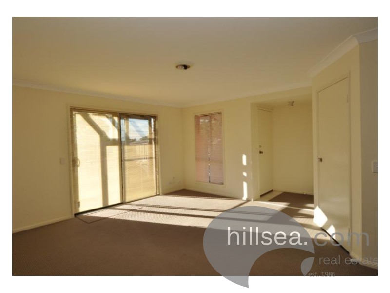 2/104 Greenacre Drive, Parkwood QLD 4214